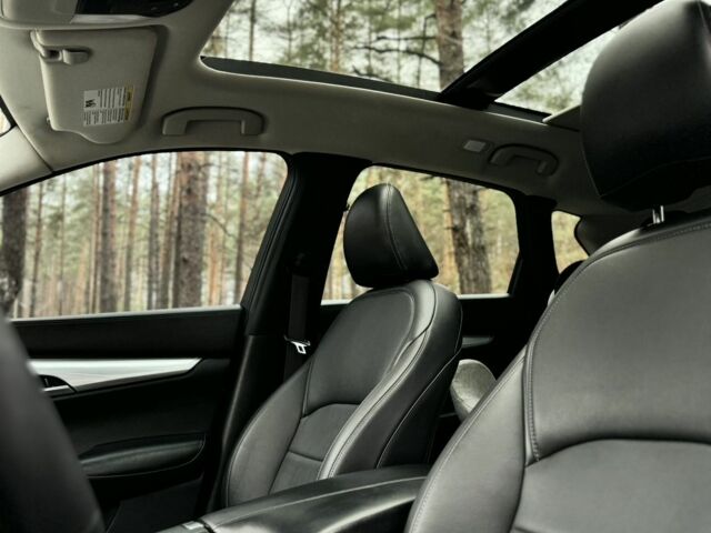 Белый Инфинити QX50, объемом двигателя 0 л и пробегом 142 тыс. км за 19999 $, фото 20 на Automoto.ua