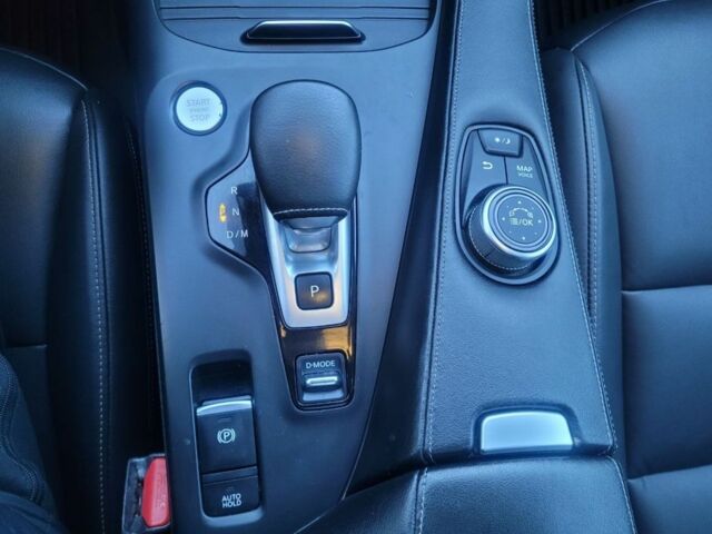 Белый Инфинити QX50, объемом двигателя 2 л и пробегом 212 тыс. км за 18200 $, фото 21 на Automoto.ua