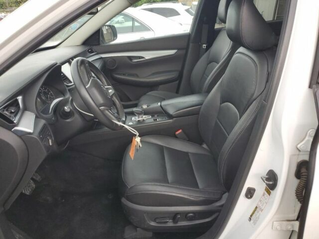 Белый Инфинити QX50, объемом двигателя 2 л и пробегом 203 тыс. км за 13400 $, фото 9 на Automoto.ua