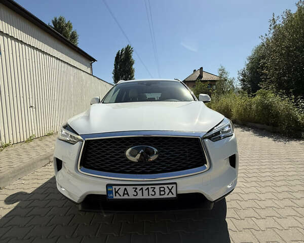 Білий Інфініті QX50, об'ємом двигуна 1.99 л та пробігом 63 тис. км за 25000 $, фото 2 на Automoto.ua