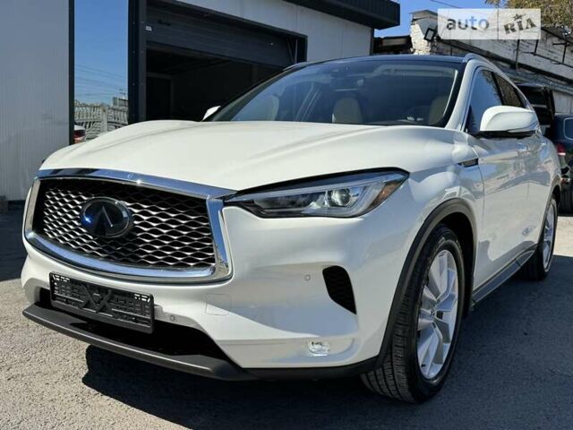 Білий Інфініті QX50, об'ємом двигуна 2 л та пробігом 100 тис. км за 26900 $, фото 47 на Automoto.ua