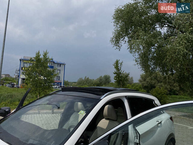 Белый Инфинити QX50, объемом двигателя 2 л и пробегом 87 тыс. км за 29000 $, фото 33 на Automoto.ua