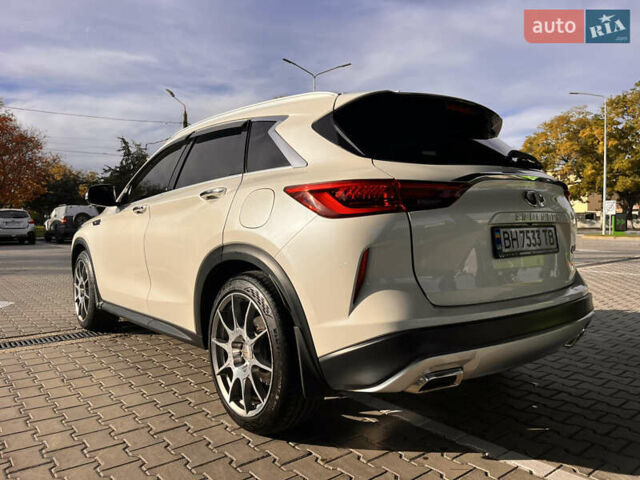 Белый Инфинити QX50, объемом двигателя 2 л и пробегом 71 тыс. км за 28500 $, фото 7 на Automoto.ua