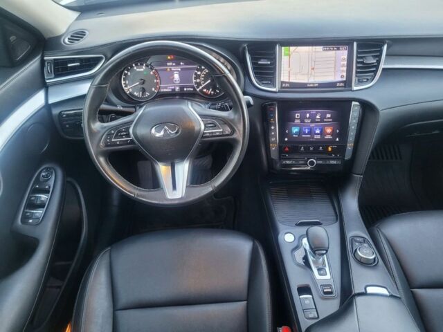 Белый Инфинити QX50, объемом двигателя 2 л и пробегом 212 тыс. км за 18200 $, фото 17 на Automoto.ua