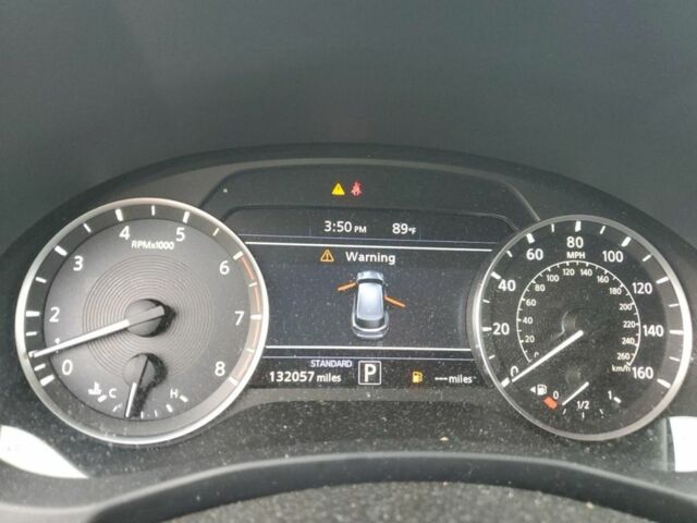 Белый Инфинити QX50, объемом двигателя 2 л и пробегом 203 тыс. км за 13400 $, фото 7 на Automoto.ua