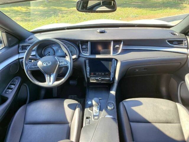 Белый Инфинити QX50, объемом двигателя 2 л и пробегом 82 тыс. км за 29900 $, фото 13 на Automoto.ua