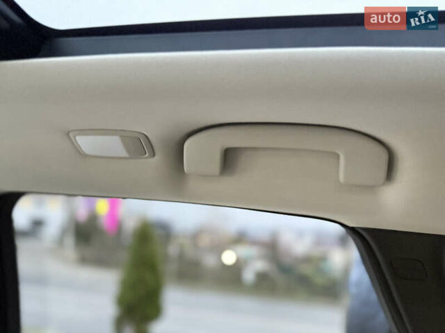 Білий Інфініті QX50, об'ємом двигуна 1.99 л та пробігом 57 тис. км за 31900 $, фото 30 на Automoto.ua