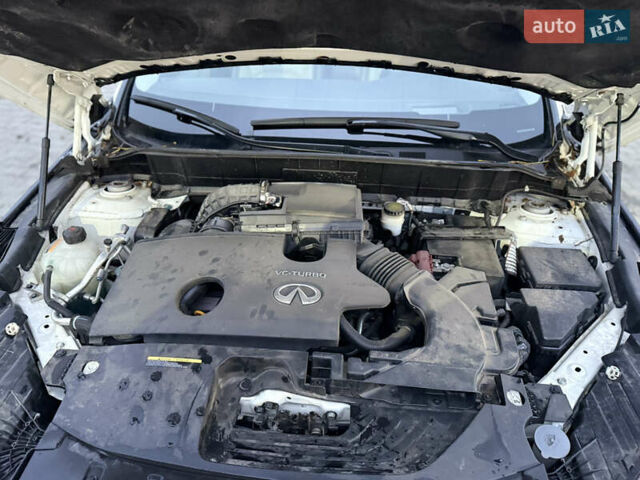 Білий Інфініті QX50, об'ємом двигуна 1.99 л та пробігом 57 тис. км за 31900 $, фото 69 на Automoto.ua