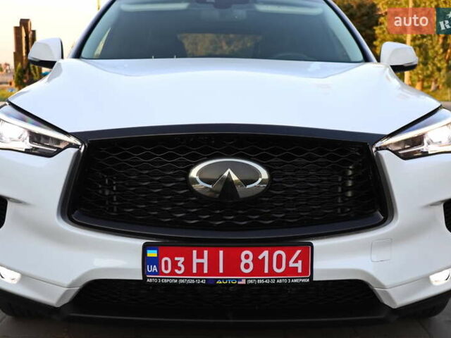 Белый Инфинити QX50, объемом двигателя 2 л и пробегом 84 тыс. км за 21999 $, фото 31 на Automoto.ua