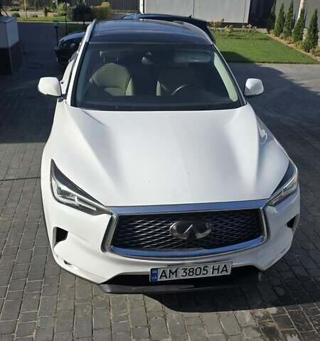Білий Інфініті QX50, об'ємом двигуна 2 л та пробігом 81 тис. км за 30000 $, фото 9 на Automoto.ua