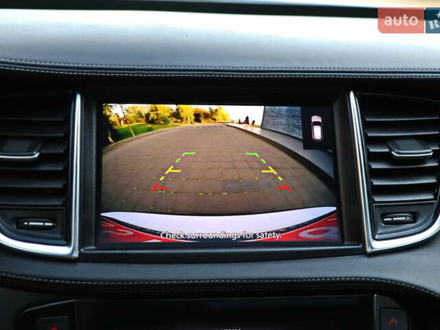 Белый Инфинити QX50, объемом двигателя 2 л и пробегом 84 тыс. км за 21999 $, фото 35 на Automoto.ua