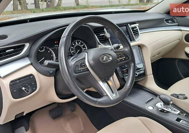 Белый Инфинити QX50, объемом двигателя 2 л и пробегом 74 тыс. км за 24900 $, фото 15 на Automoto.ua