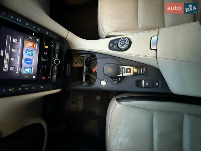 Білий Інфініті QX50, об'ємом двигуна 1.99 л та пробігом 57 тис. км за 31900 $, фото 43 на Automoto.ua