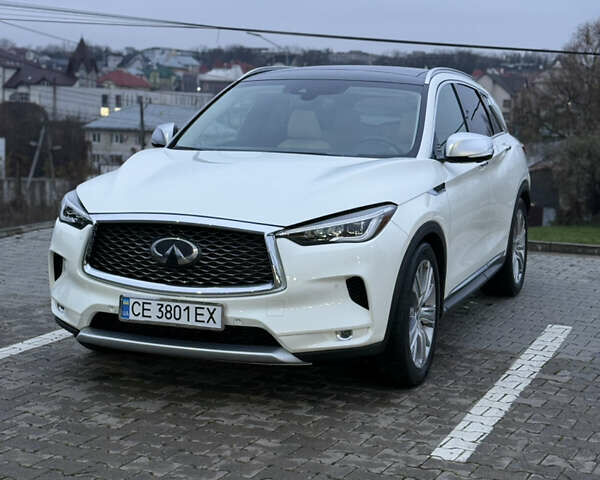 Білий Інфініті QX50, об'ємом двигуна 1.99 л та пробігом 57 тис. км за 31900 $, фото 4 на Automoto.ua