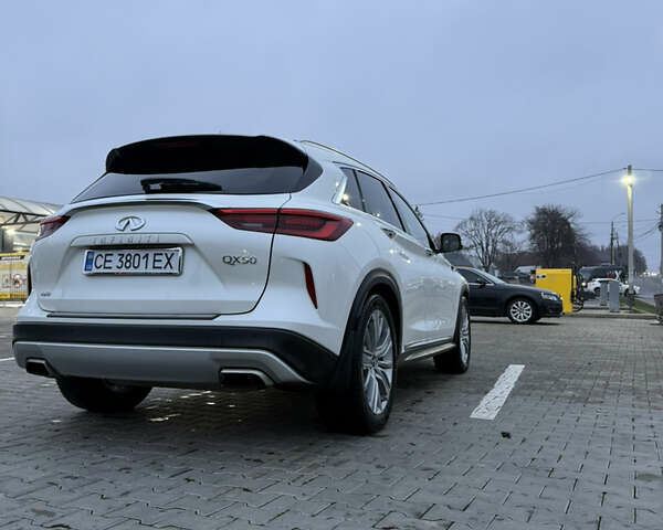 Білий Інфініті QX50, об'ємом двигуна 1.99 л та пробігом 57 тис. км за 31900 $, фото 16 на Automoto.ua