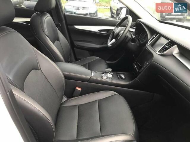 Белый Инфинити QX50, объемом двигателя 2 л и пробегом 60 тыс. км за 25740 $, фото 18 на Automoto.ua