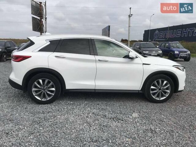 Белый Инфинити QX50, объемом двигателя 2 л и пробегом 60 тыс. км за 25740 $, фото 5 на Automoto.ua