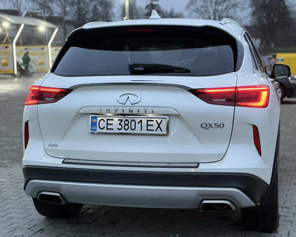 Білий Інфініті QX50, об'ємом двигуна 1.99 л та пробігом 57 тис. км за 31900 $, фото 14 на Automoto.ua