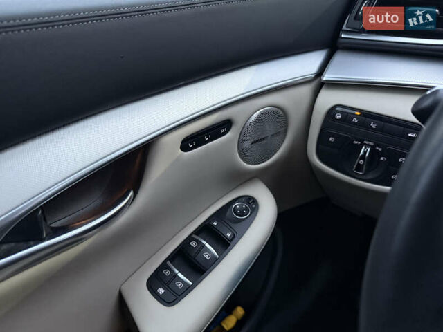 Білий Інфініті QX50, об'ємом двигуна 1.99 л та пробігом 57 тис. км за 31900 $, фото 38 на Automoto.ua