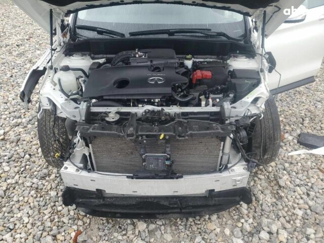 Белый Инфинити QX50, объемом двигателя 2 л и пробегом 62 тыс. км за 16950 $, фото 5 на Automoto.ua