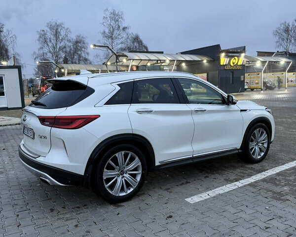 Білий Інфініті QX50, об'ємом двигуна 1.99 л та пробігом 57 тис. км за 31900 $, фото 19 на Automoto.ua