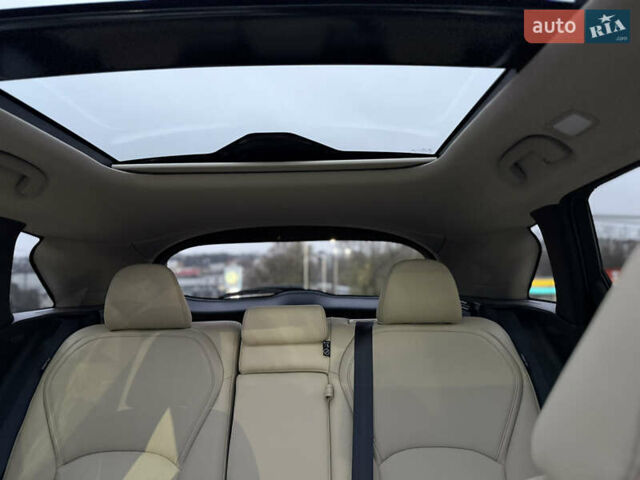 Білий Інфініті QX50, об'ємом двигуна 1.99 л та пробігом 57 тис. км за 31900 $, фото 28 на Automoto.ua