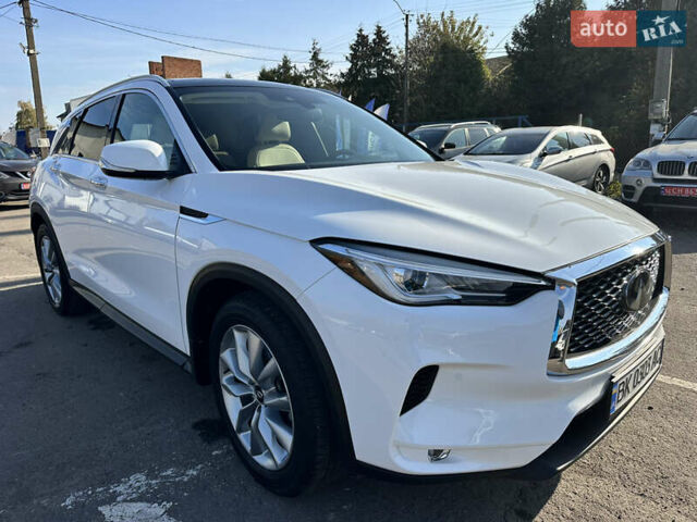 Белый Инфинити QX50, объемом двигателя 2 л и пробегом 71 тыс. км за 23999 $, фото 10 на Automoto.ua