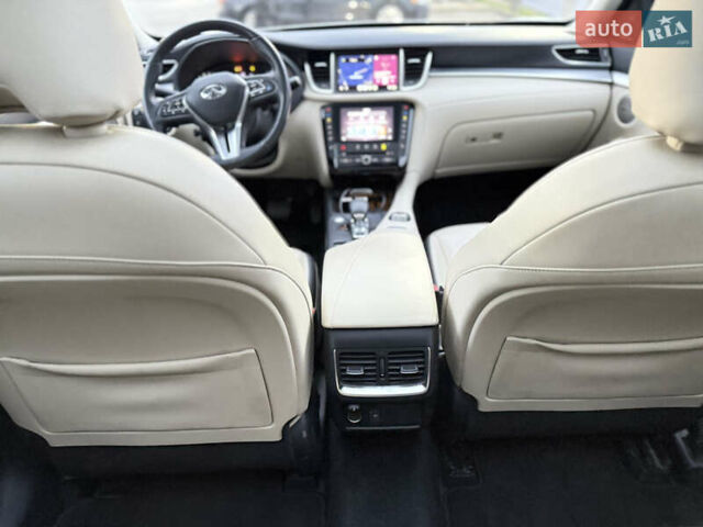 Білий Інфініті QX50, об'ємом двигуна 1.99 л та пробігом 57 тис. км за 31900 $, фото 23 на Automoto.ua