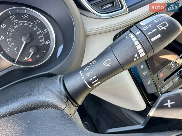 Белый Инфинити QX50, объемом двигателя 2 л и пробегом 71 тыс. км за 23999 $, фото 22 на Automoto.ua