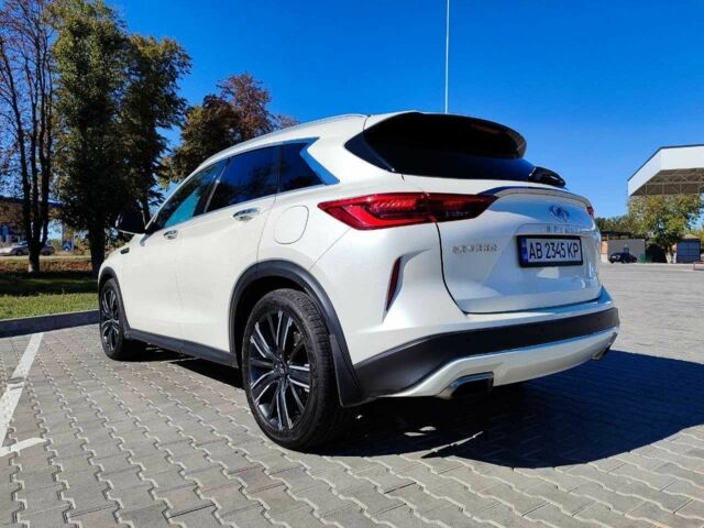 Белый Инфинити QX50, объемом двигателя 2 л и пробегом 82 тыс. км за 29900 $, фото 8 на Automoto.ua