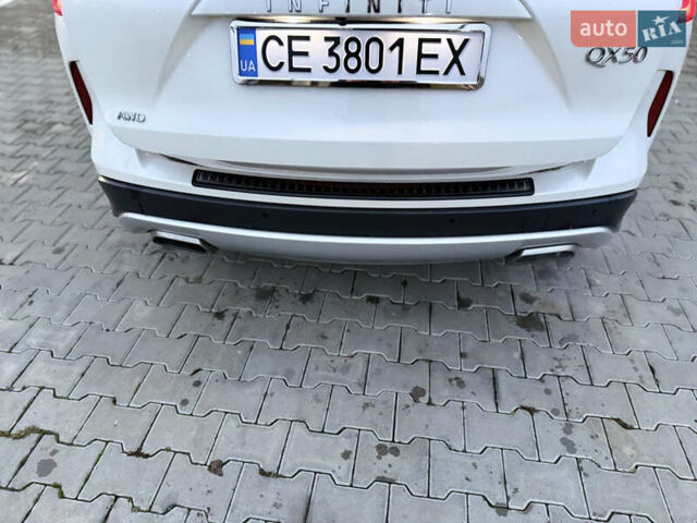 Білий Інфініті QX50, об'ємом двигуна 1.99 л та пробігом 57 тис. км за 31900 $, фото 15 на Automoto.ua