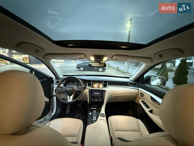 Білий Інфініті QX50, об'ємом двигуна 1.99 л та пробігом 57 тис. км за 31900 $, фото 48 на Automoto.ua