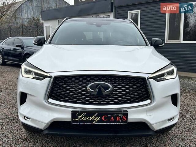 Белый Инфинити QX50, объемом двигателя 1.99 л и пробегом 54 тыс. км за 27200 $, фото 1 на Automoto.ua