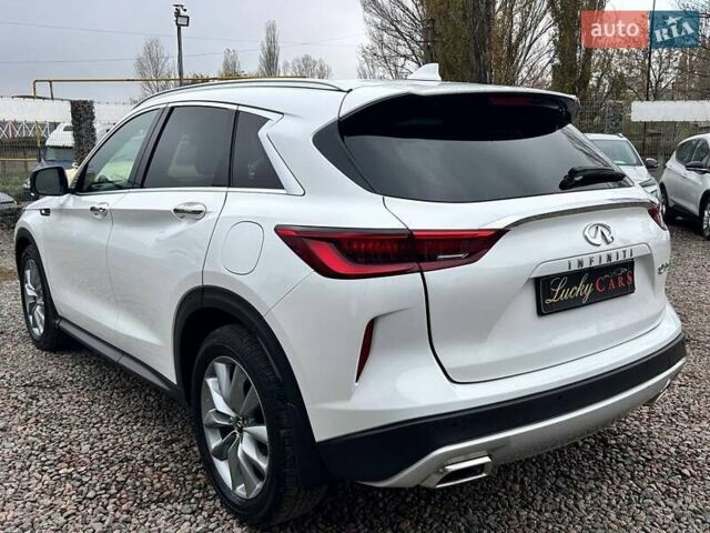 Белый Инфинити QX50, объемом двигателя 1.99 л и пробегом 54 тыс. км за 27200 $, фото 6 на Automoto.ua