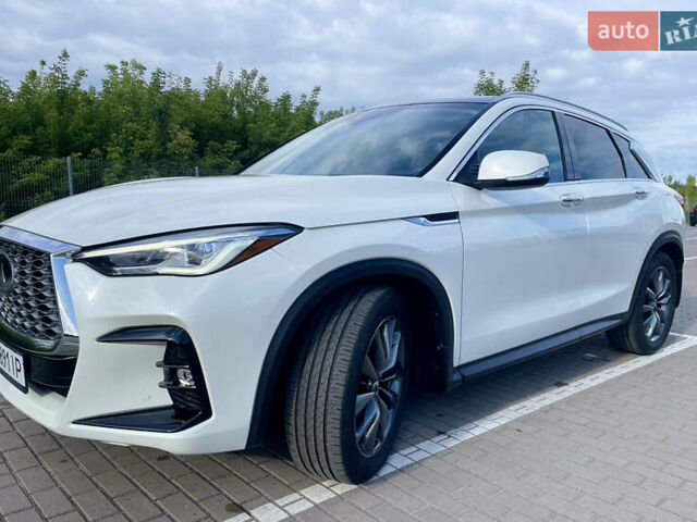 Белый Инфинити QX50, объемом двигателя 2 л и пробегом 74 тыс. км за 29700 $, фото 5 на Automoto.ua