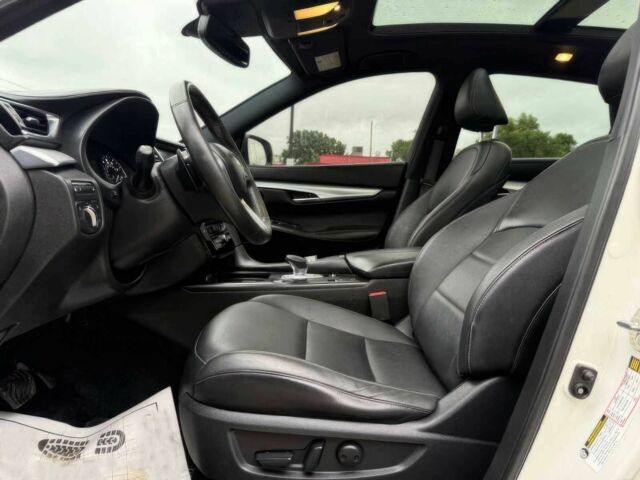 Белый Инфинити QX50, объемом двигателя 2 л и пробегом 14 тыс. км за 6300 $, фото 8 на Automoto.ua