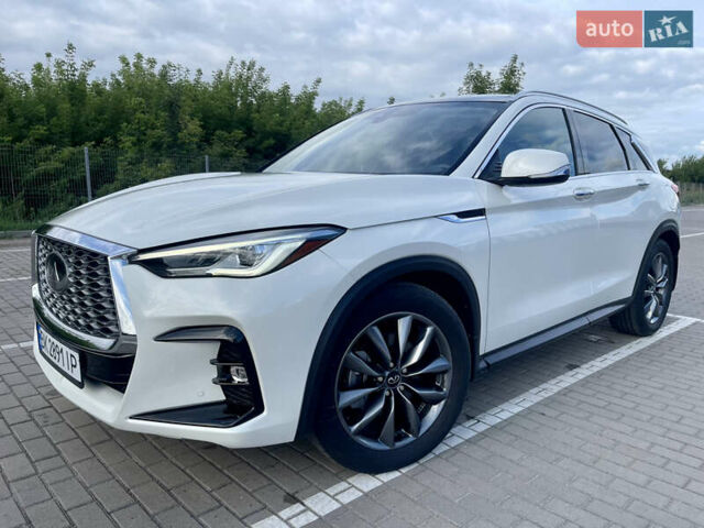 Белый Инфинити QX50, объемом двигателя 2 л и пробегом 74 тыс. км за 29700 $, фото 10 на Automoto.ua