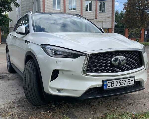 Білий Інфініті QX50, об'ємом двигуна 2 л та пробігом 12 тис. км за 47500 $, фото 3 на Automoto.ua