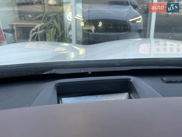 Белый Инфинити QX50, объемом двигателя 1.99 л и пробегом 34 тыс. км за 34999 $, фото 33 на Automoto.ua