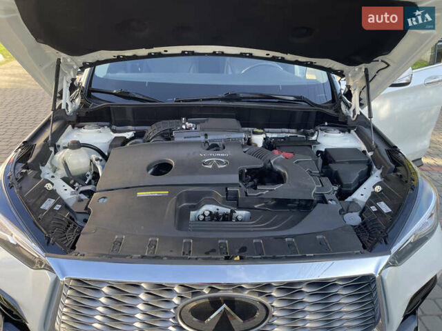 Белый Инфинити QX50, объемом двигателя 2 л и пробегом 74 тыс. км за 29700 $, фото 31 на Automoto.ua