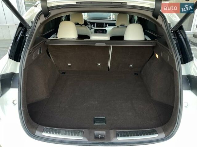 Белый Инфинити QX50, объемом двигателя 1.99 л и пробегом 34 тыс. км за 34999 $, фото 38 на Automoto.ua
