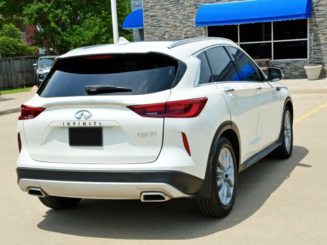Білий Інфініті QX50, об'ємом двигуна 2 л та пробігом 34 тис. км за 11000 $, фото 4 на Automoto.ua