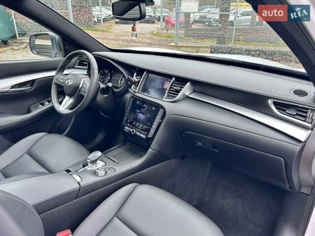 Белый Инфинити QX50, объемом двигателя 1.99 л и пробегом 54 тыс. км за 27200 $, фото 30 на Automoto.ua