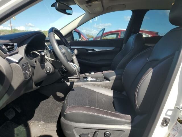 Белый Инфинити QX50, объемом двигателя 2 л и пробегом 37 тыс. км за 16900 $, фото 6 на Automoto.ua