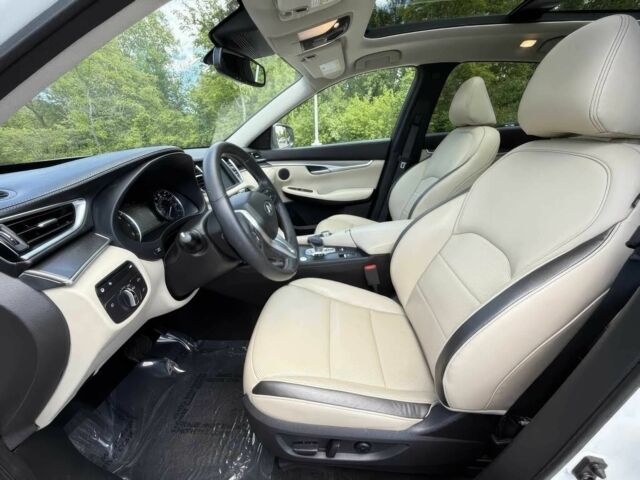 Білий Інфініті QX50, об'ємом двигуна 2 л та пробігом 36 тис. км за 19400 $, фото 5 на Automoto.ua