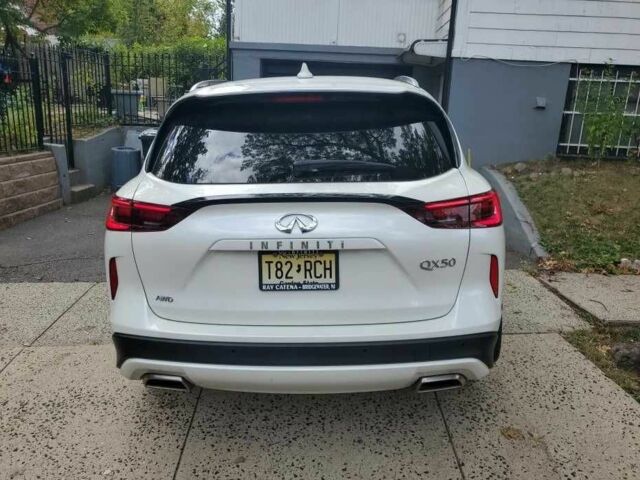 Белый Инфинити QX50, объемом двигателя 0 л и пробегом 45 тыс. км за 28000 $, фото 6 на Automoto.ua
