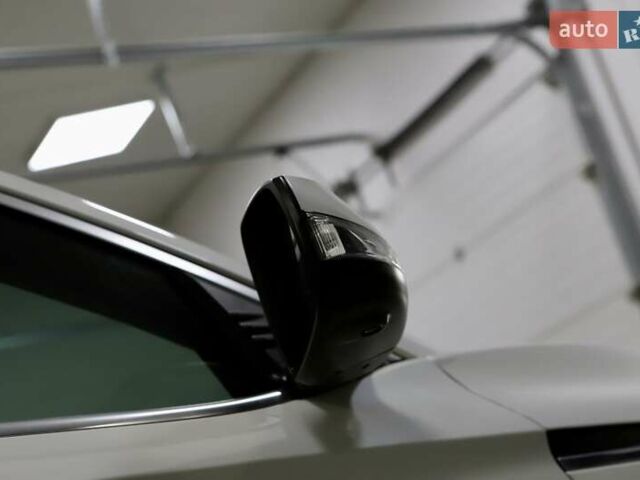 Белый Инфинити QX50, объемом двигателя 1.99 л и пробегом 38 тыс. км за 28999 $, фото 44 на Automoto.ua