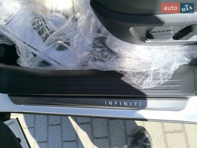 Белый Инфинити QX50, объемом двигателя 2 л и пробегом 14 тыс. км за 29800 $, фото 339 на Automoto.ua
