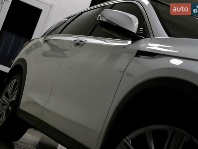 Белый Инфинити QX50, объемом двигателя 1.99 л и пробегом 38 тыс. км за 28999 $, фото 18 на Automoto.ua