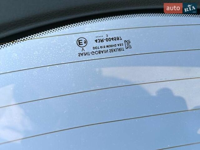 Белый Инфинити QX50, объемом двигателя 2 л и пробегом 14 тыс. км за 29800 $, фото 206 на Automoto.ua
